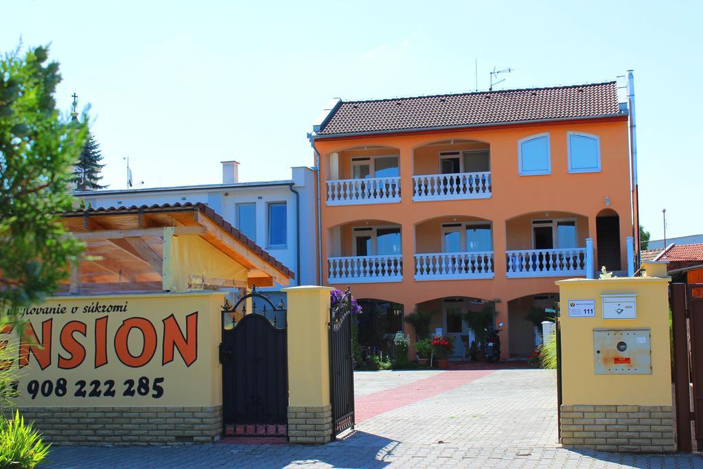 Studio Florida Štúrovo Buitenkant foto